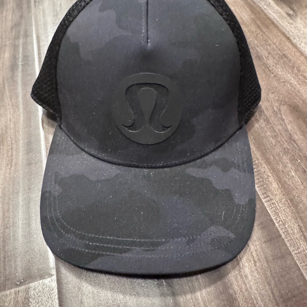 lululemon athletica Black Camo Hat BNWT